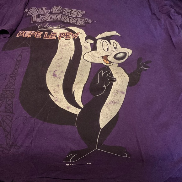 ‘AH CEST LAMORE  ‘’  PEPE LE PEW VINTAGE TSHIRT size  X LARGE - Picture 2 of 8
